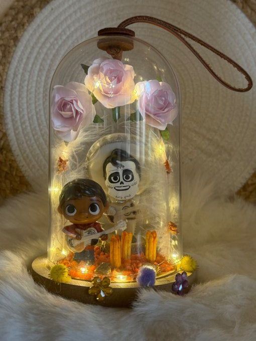 Cloche lumineuse coco Disney pixar